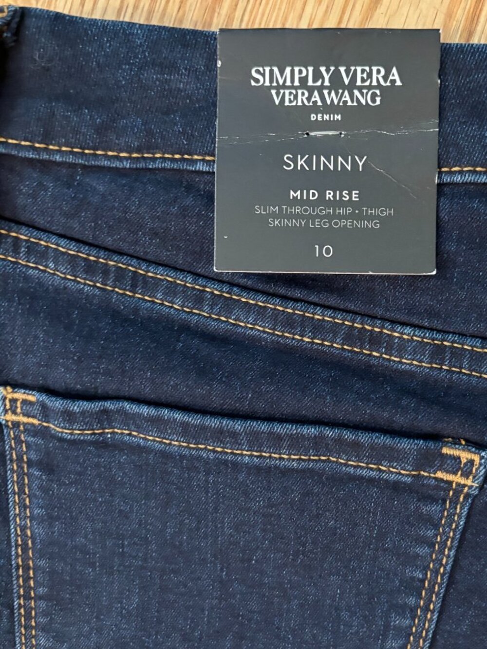 NWT Simply Vera Wang Twight Skinny Jeans Size 10 Dark Wash Stretch Mid Rise